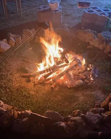 Aniiza 2 3* 외르베네스